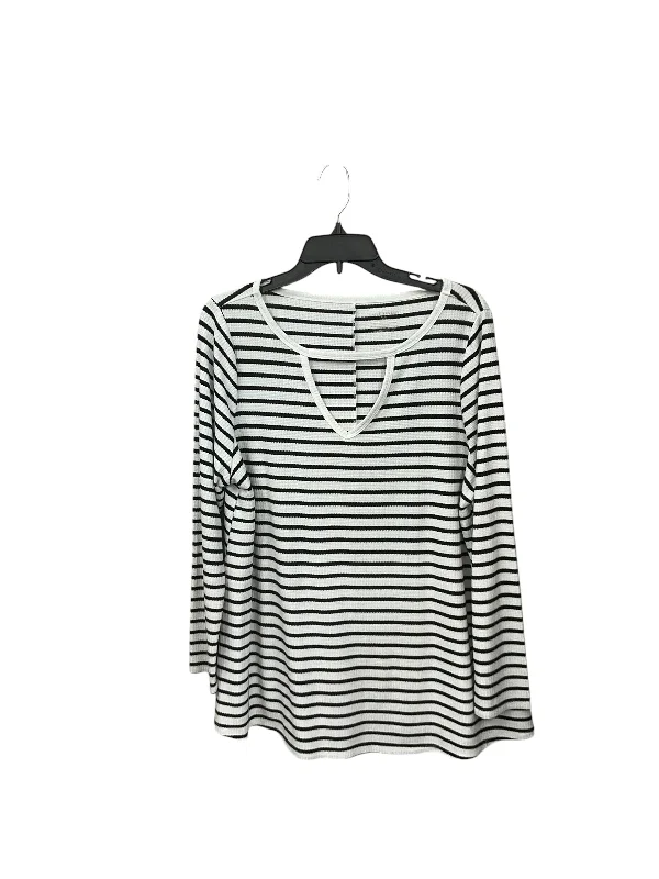 Top Long Sleeve By Lane Bryant In Black & White, Size: Xl Adventure